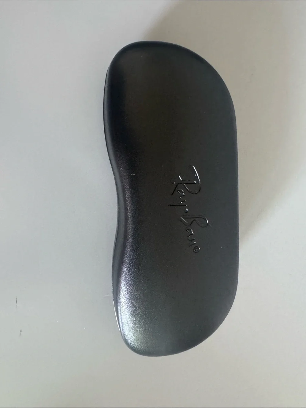 Ray-Ban Hard Sunglass Case with Branded Microfiber Pouch - Black & Cream